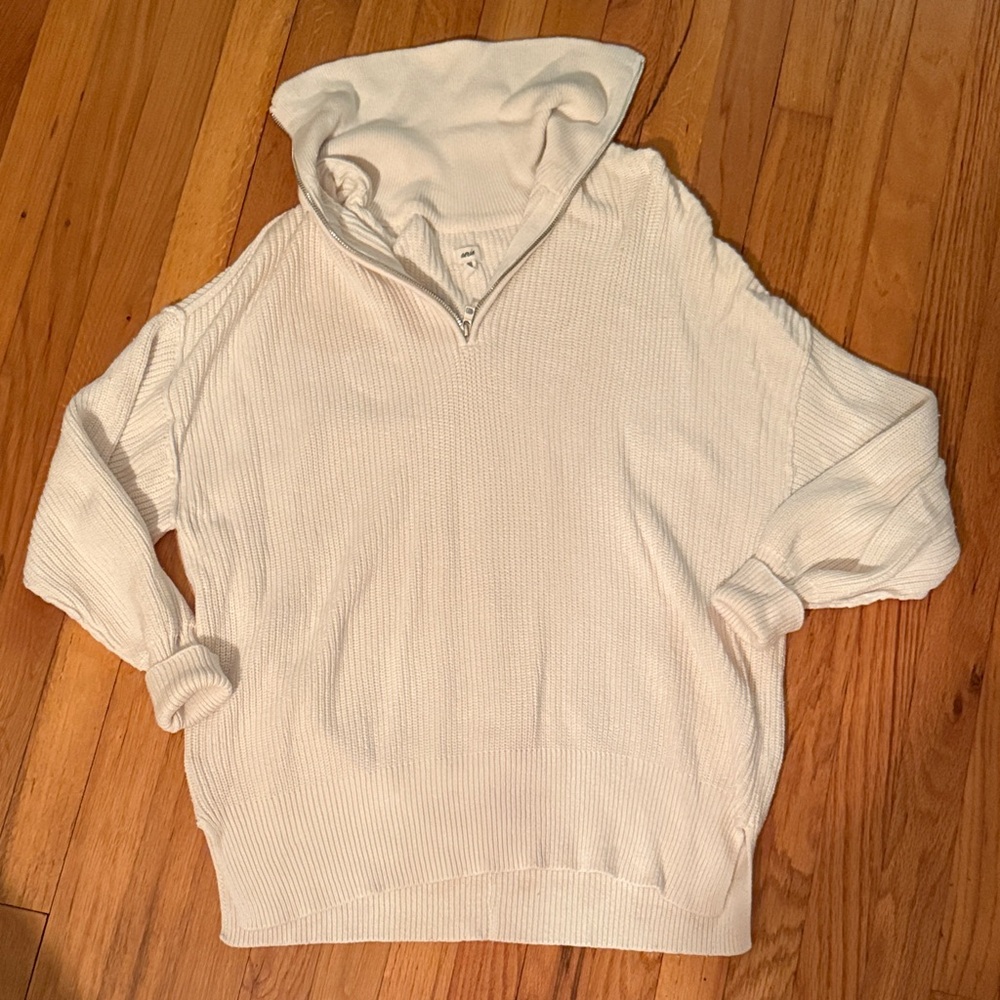 Aerie Women's Cream Knit Sweater